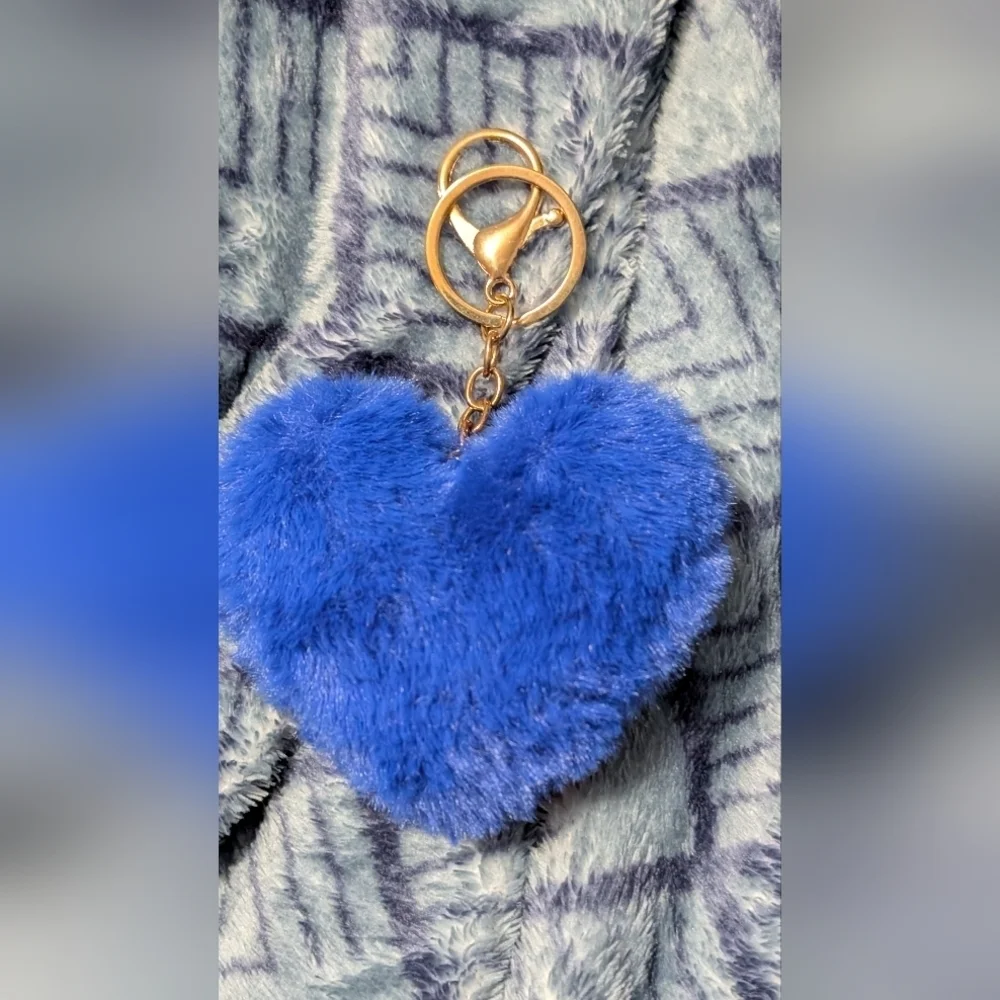 Blue Heart-Shaped Keychain (New) - Picture 5 of 7